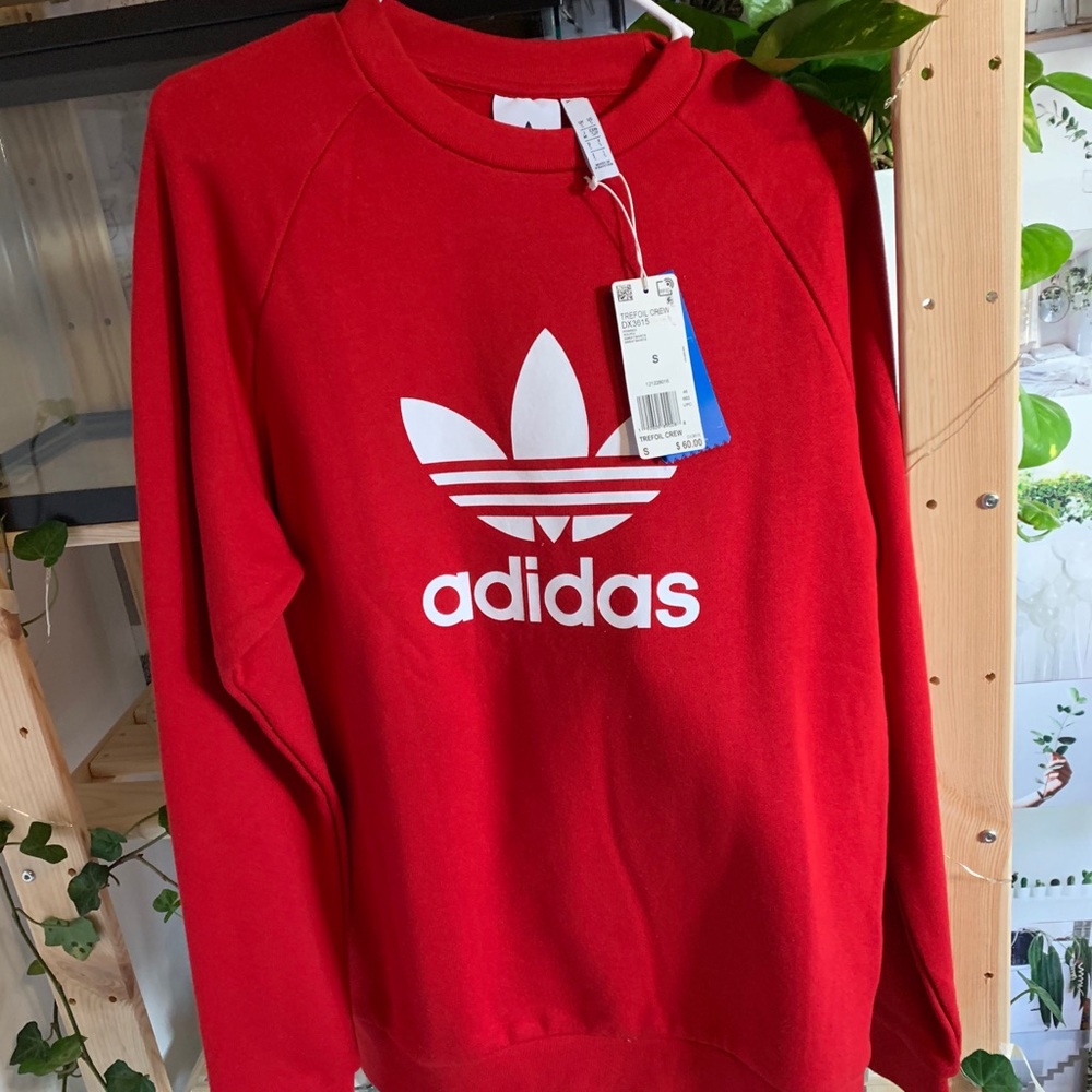 nwt adidas sweatshirt !!